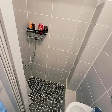 1 Piece Proche De La Lägenhet